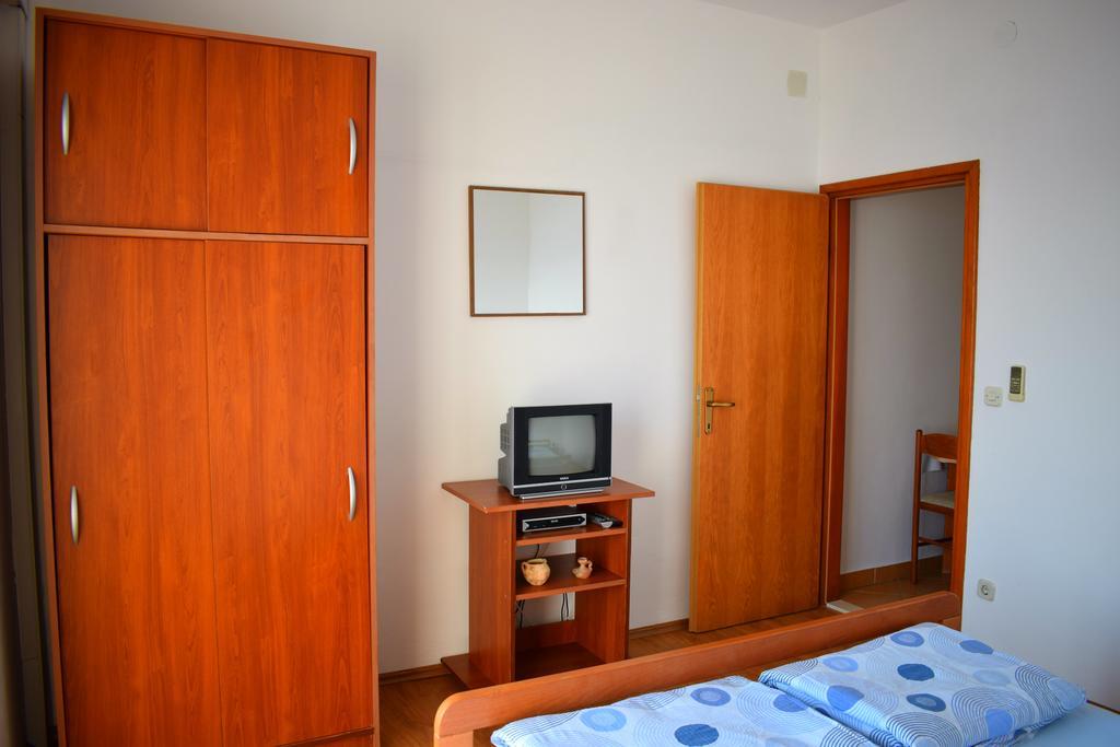 Apartments Klara Молунат Экстерьер фото